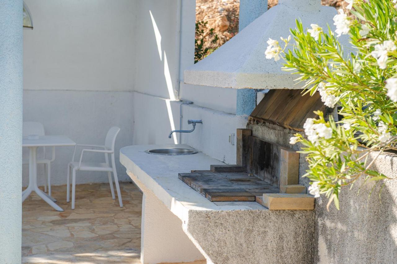 Exclusive Seaside Dream Apartments Murter Esterno foto