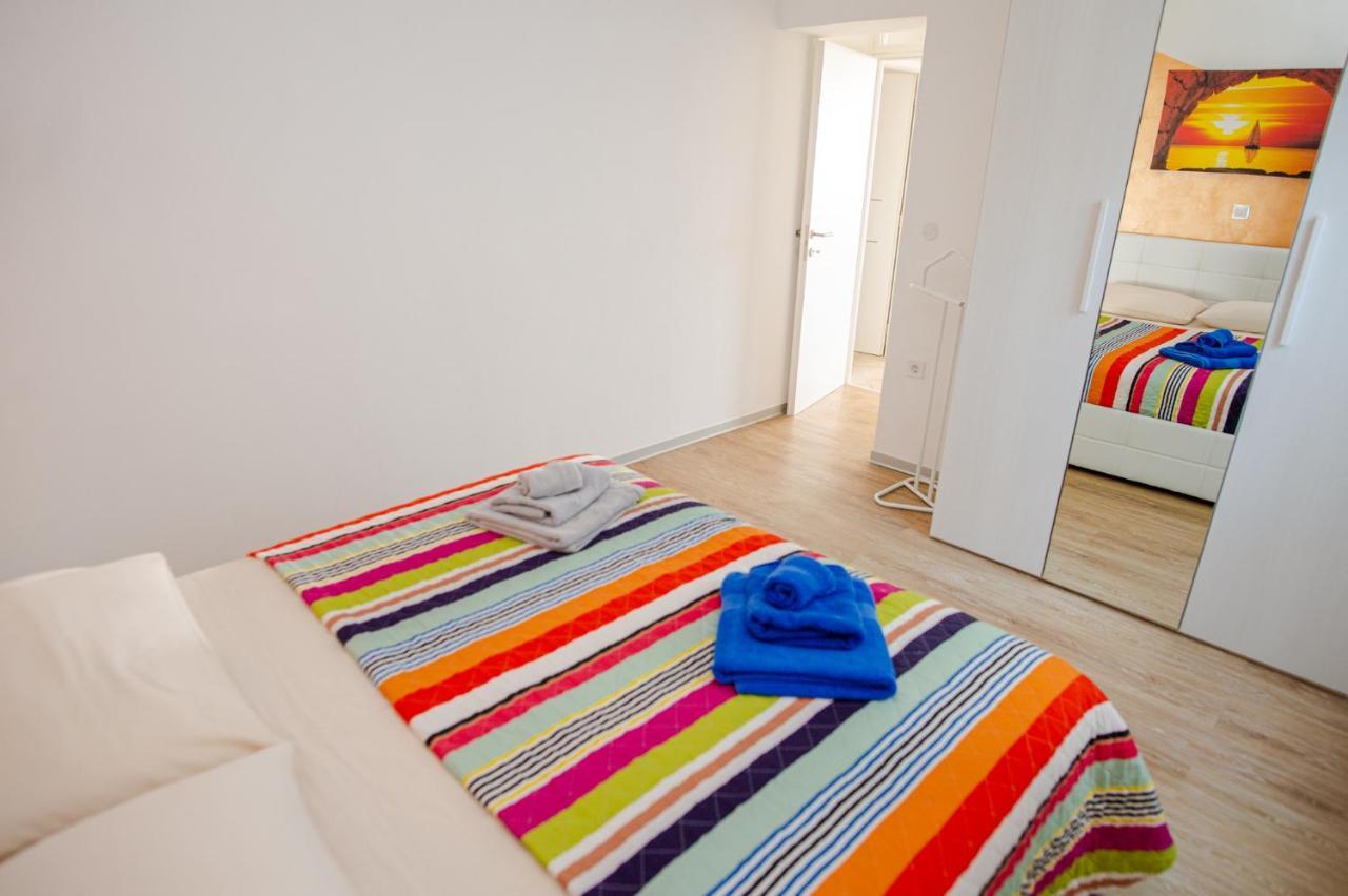 Exclusive Seaside Dream Apartments Murter Esterno foto