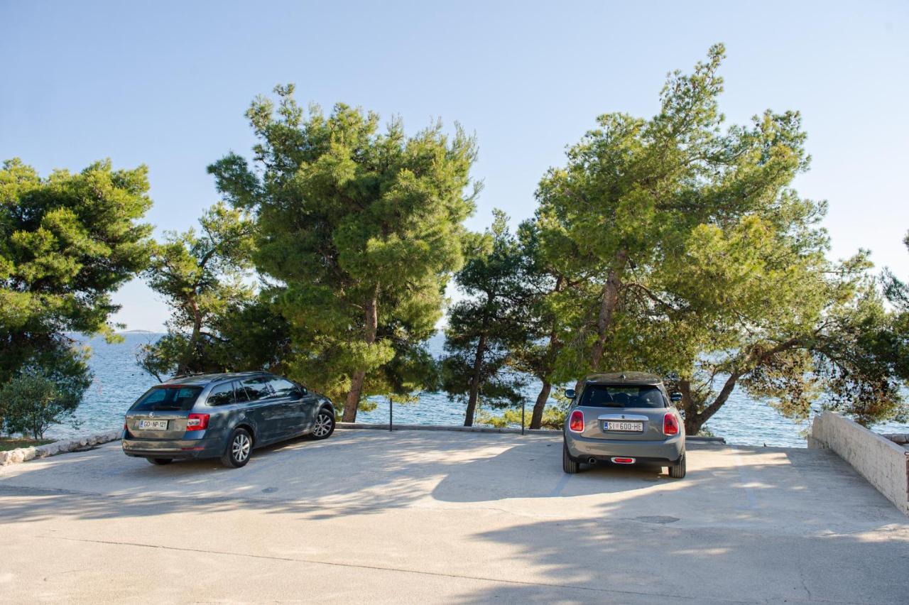Exclusive Seaside Dream Apartments Murter Esterno foto